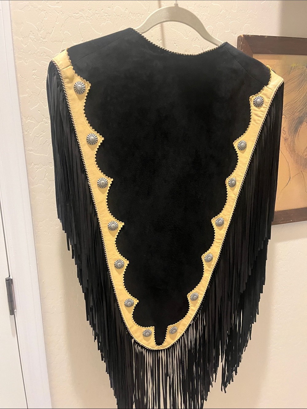 Vest - Picture 5 of 6